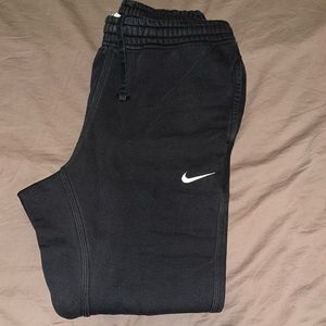 Nike Taper Joggers. Men’s medium, fits like a small.